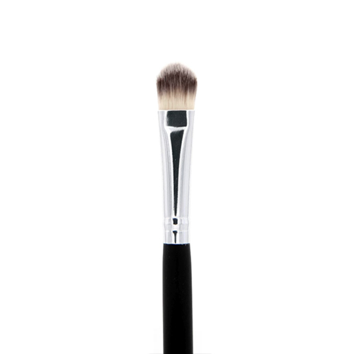 Au Naturale Cosmetics Concealer Brush on white background