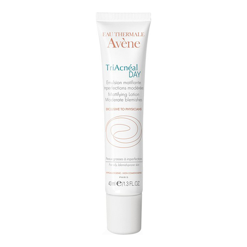 Avene TriAcneal DAY Mattifying Lotion on white background
