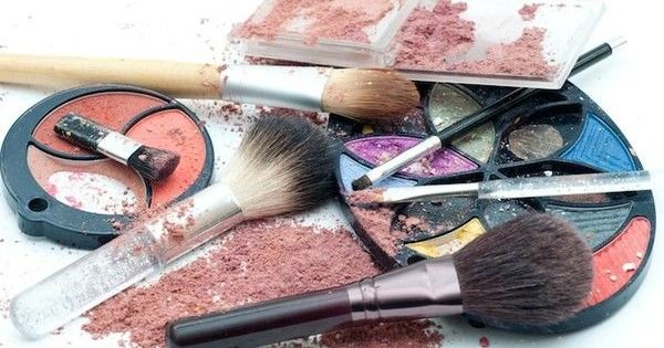 Spring Clean Your Cosmetics!