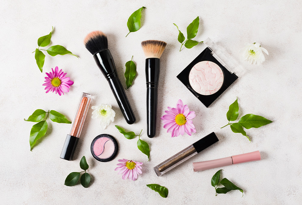 Beauty Advisor - Look great while keeping the skin healthy