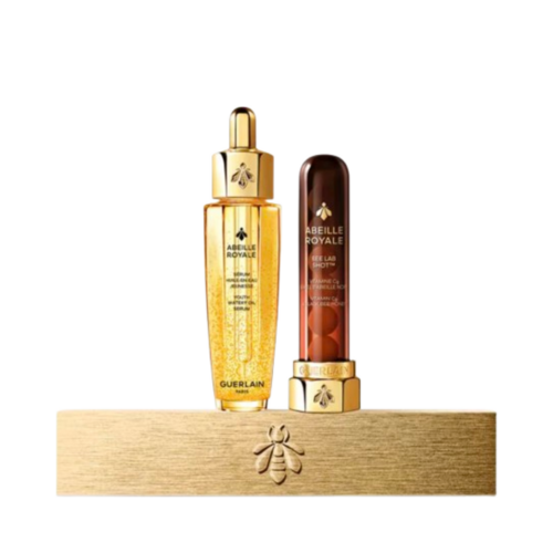 Guerlain Abeille Royale A 7-Day Deep Wrinkles and Radiance Treatment, 1 set Guerlain Abeille Royale A 7-Day Deep Wrinkles and Radiance Treatment on white background