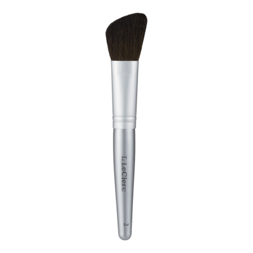 T LeClerc Angled Blush Brush, 1 piece T LeClerc Angled Blush Brush on white background