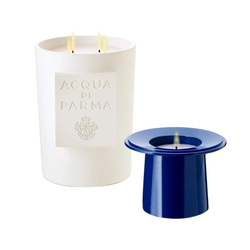 Chapeau Mirto Di Panarea Candle on white background