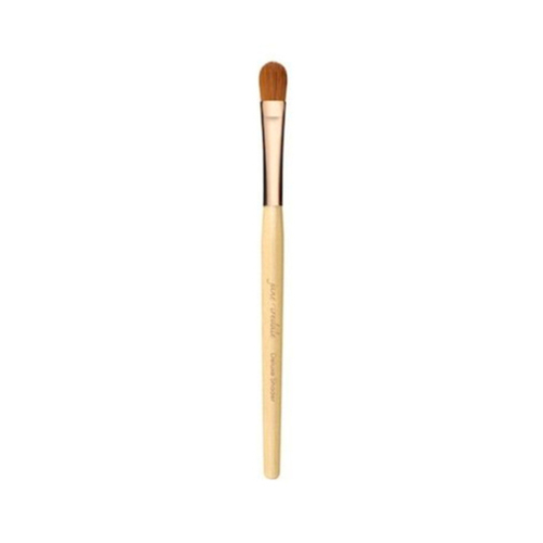 jane iredale Deluxe Shader Brush on white background