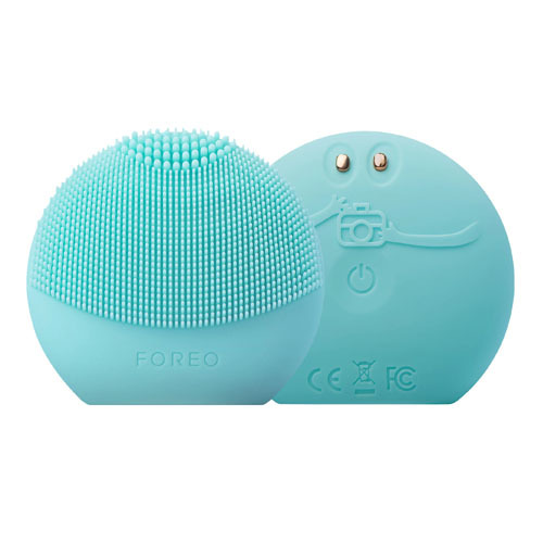 FOREO Luna Fofo - Fuchsia, 1 piece Foreo Luna Fofo - Aquamarine on white background