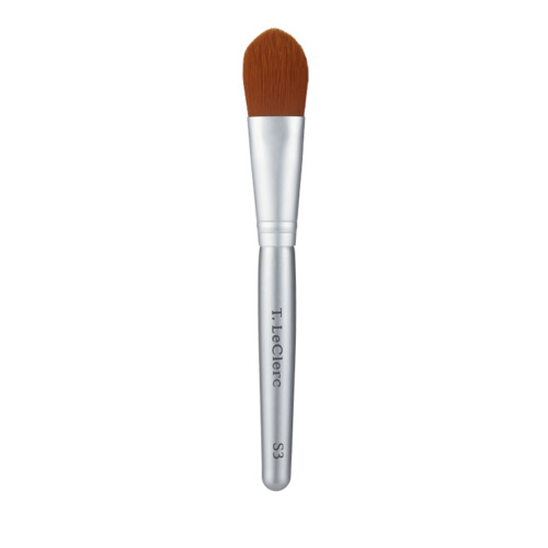 T LeClerc Foundation Brush, 1 piece T LeClerc Foundation Brush on white background