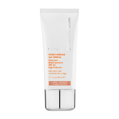 Dr Dennis Gross Instant Radiance Sun Defense Sunscreen Broad Spectrum SPF 40 - Medium to Deep, 50ml/1.7 fl oz Dr Dennis Gross Instant Radiance Sun Defense Sunscreen Broad Spectrum SPF 40 - Light to Medium on white background