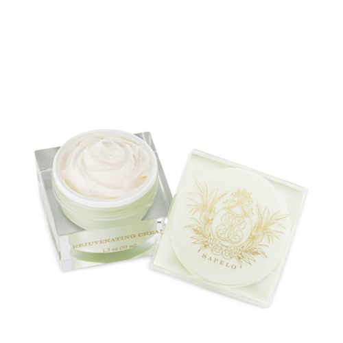 Sapelo Rejuvenating Cream on white background