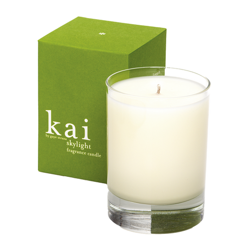Kai Skylight Candle on white background