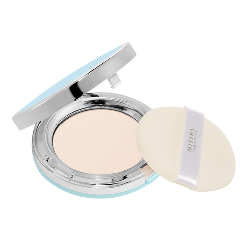 MISSHA The Style Fitting Wear Sebum-Cut Pressed Powder (No.1) - Clear Mint, 11g/0.4 oz MISSHA The Style Fitting Wear Sebum-Cut Pressed Powder (No.1) - Clear Mint on white background