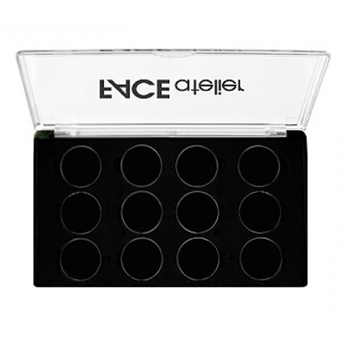 FACE atelier Four-Well Palette, 1 piece FACE atelier Four-Well Palette on white background