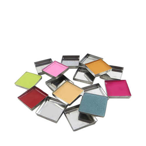 Z Palette Square Empty Makeup Pans, 20 pieces Naturally Yours Z Palette Square Empty Makeup Pans on white background