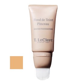 T. LeClerc Anti-Ageing Foundation SPF 20 - Naturel Satine, 30ml/1 fl oz T LeClerc on white background