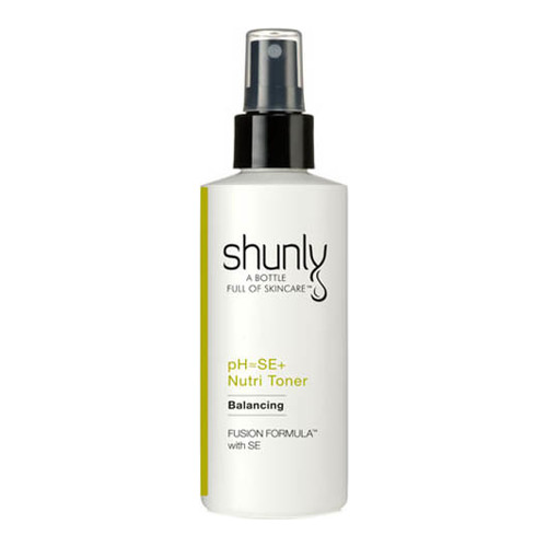 Shunly pH SE + Nutri Toner on white background